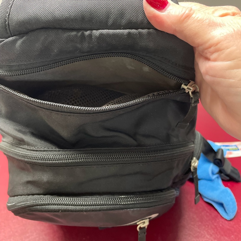 REI TRAVEL PACK - Picture 5 of 11